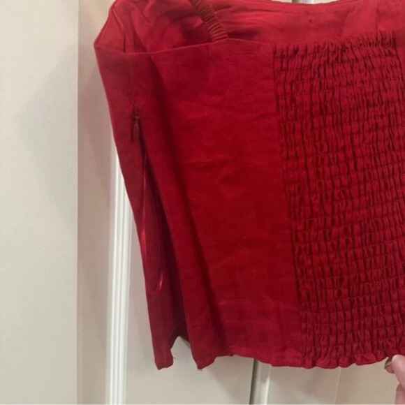 NEW Reformation Emery Linen Top in Lipstick Red Flower Detail | size 0 - Picture 11 of 11